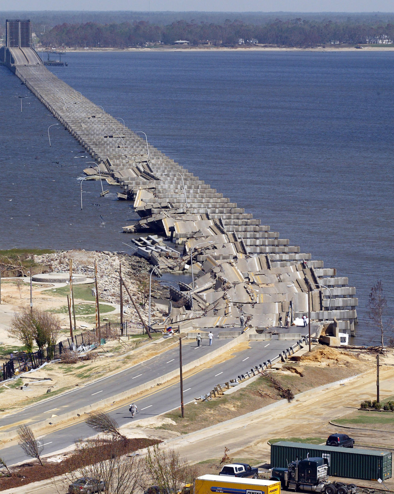2005-After-Katrina-078